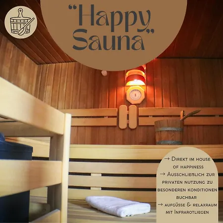 - Le Petit Mit Pool Und Sauna